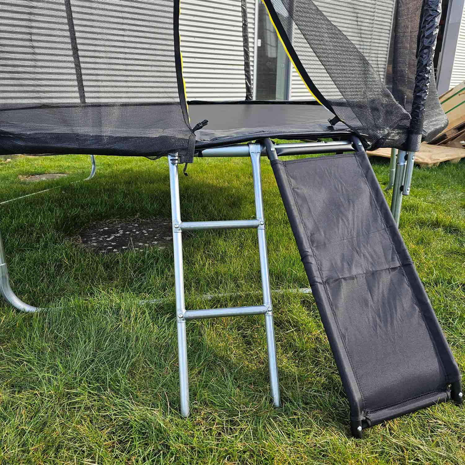 Odin Rutchebane Til Trampolin